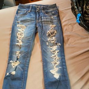 american eagle cropped ripped jeans